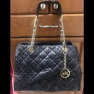 Michael kors black leather handbag